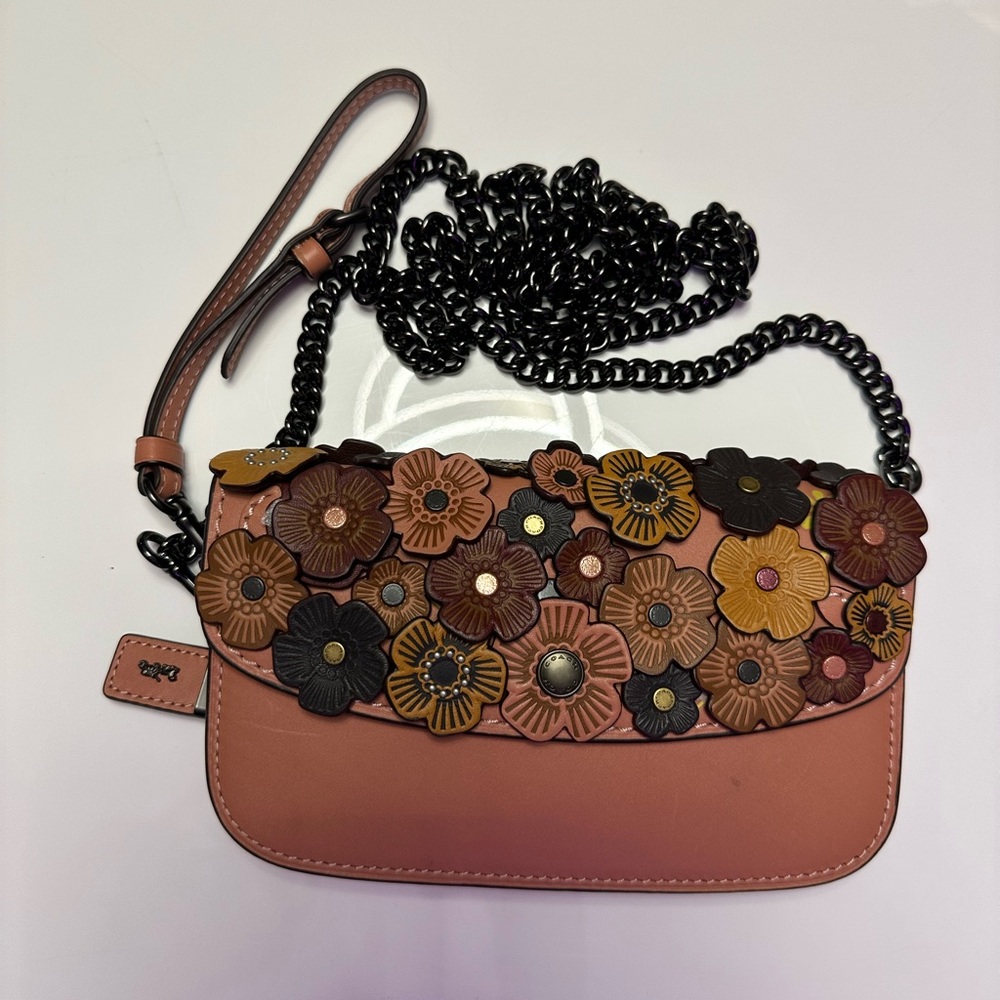 Coach 1941 tea rose clutch/wristlet with cross body chain. RARE